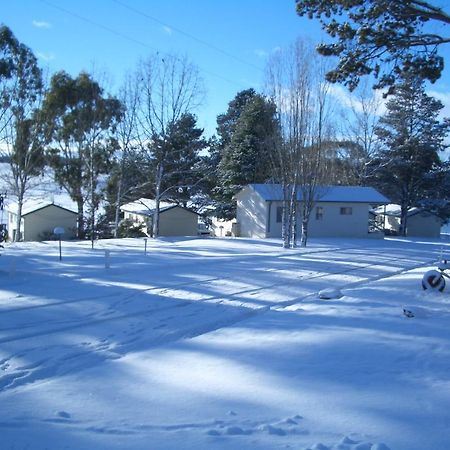 Rainbow Pines Tourist Caravan Park Adaminaby Exterior photo